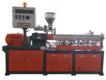 China Torque da capacidade 600 RPM da máquina 30-50kg/H da fabricação do grupo mestre do PA PBT do ABS do PE fábrica